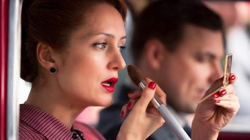 Кадр сериала «Оттепель»