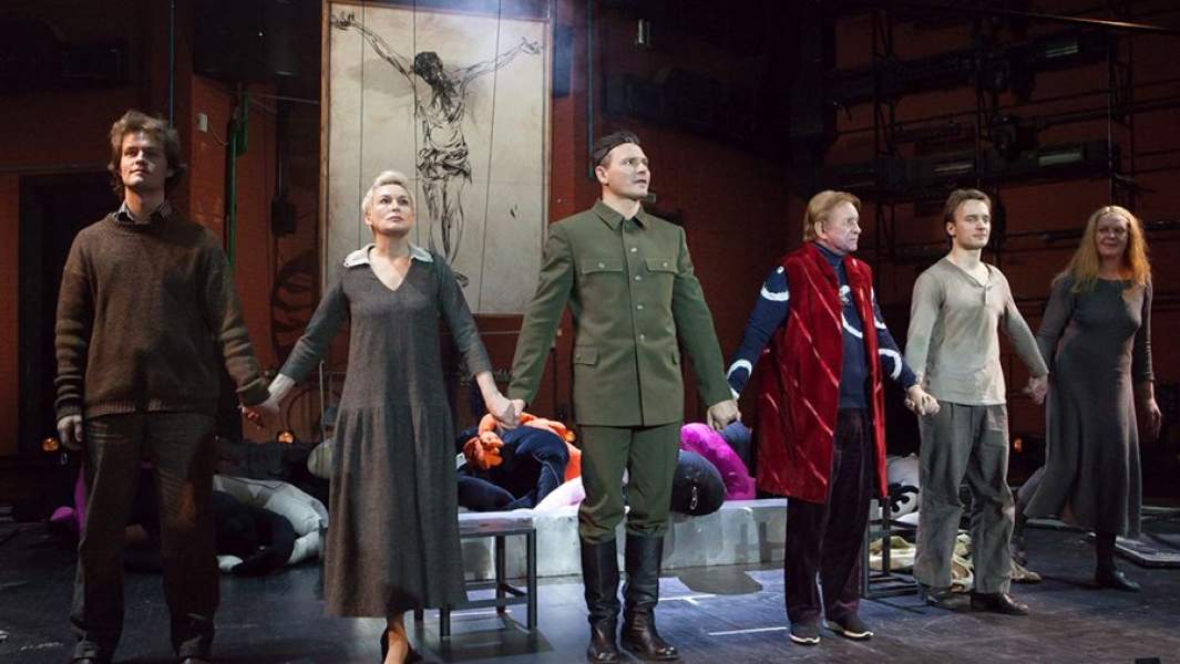 Роман Виктюк