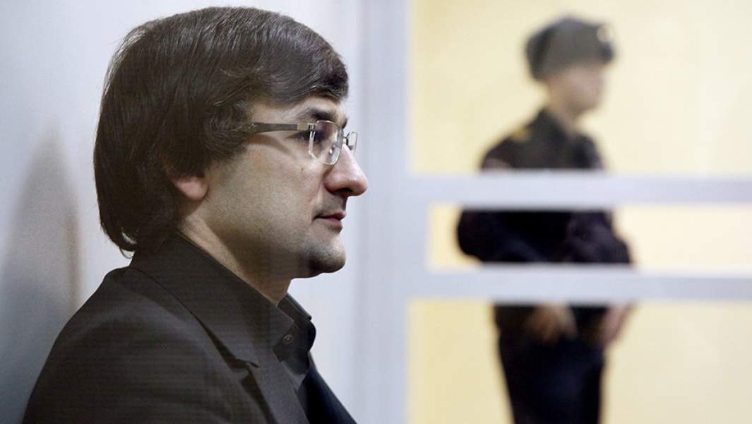 Обвиняемый в вымогательстве бывший первый замглавы АО «Росгеология» Руслан Горринг во время рассмотрения уголовного дела в 235-м гарнизонном военном суде