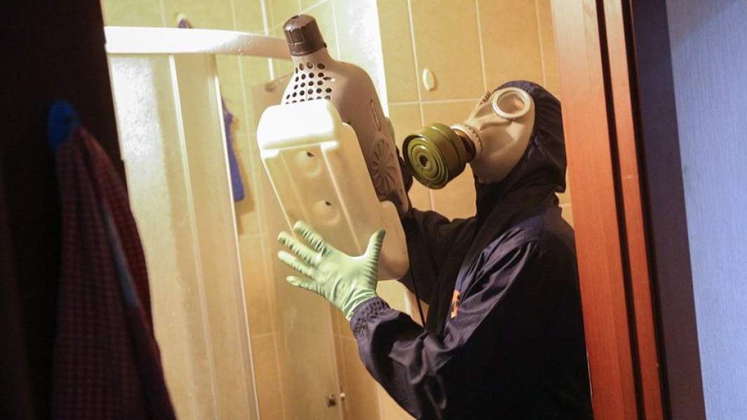 Работа сотрудников службы дезинфекции