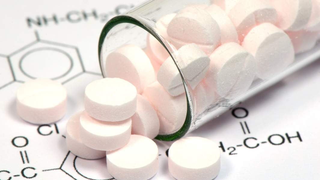 Пузырек с таблетками