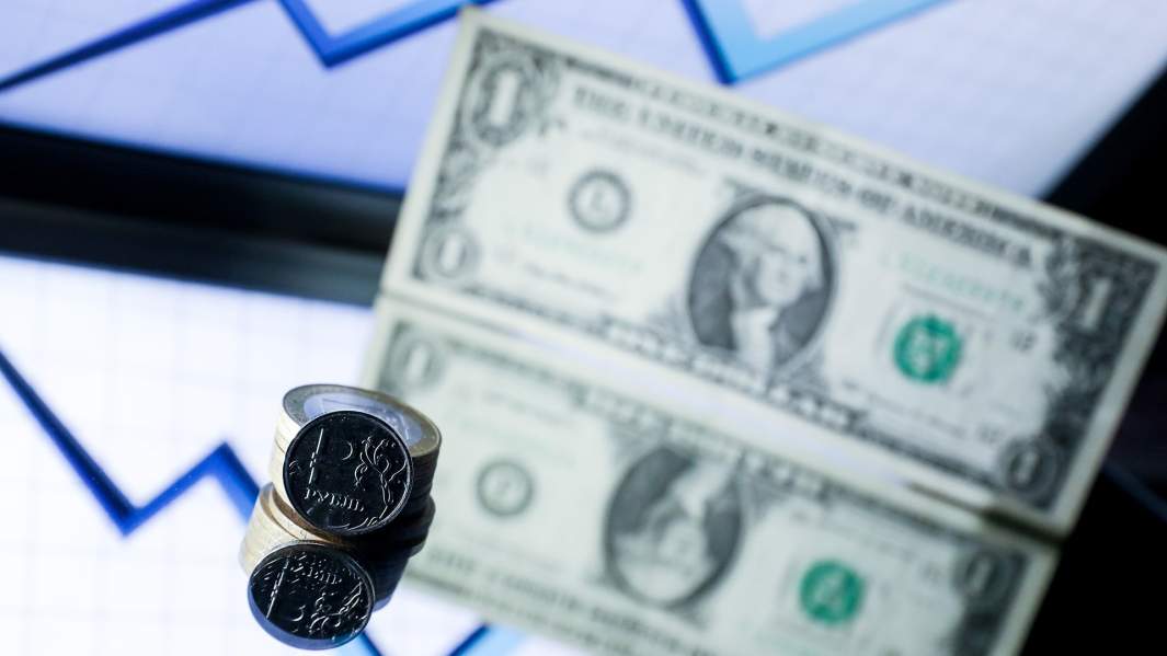 Рубль и график