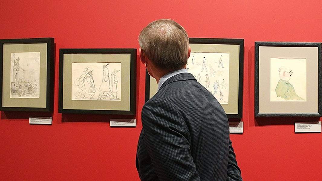 Посетитель выставки «Нюрнбергский набат. Без срока давности»