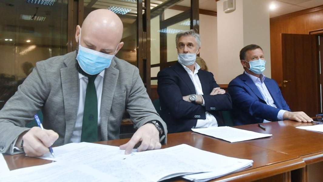 рассмотрение