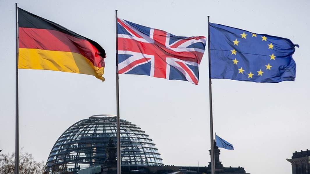флаги германии великобритании евросоюза