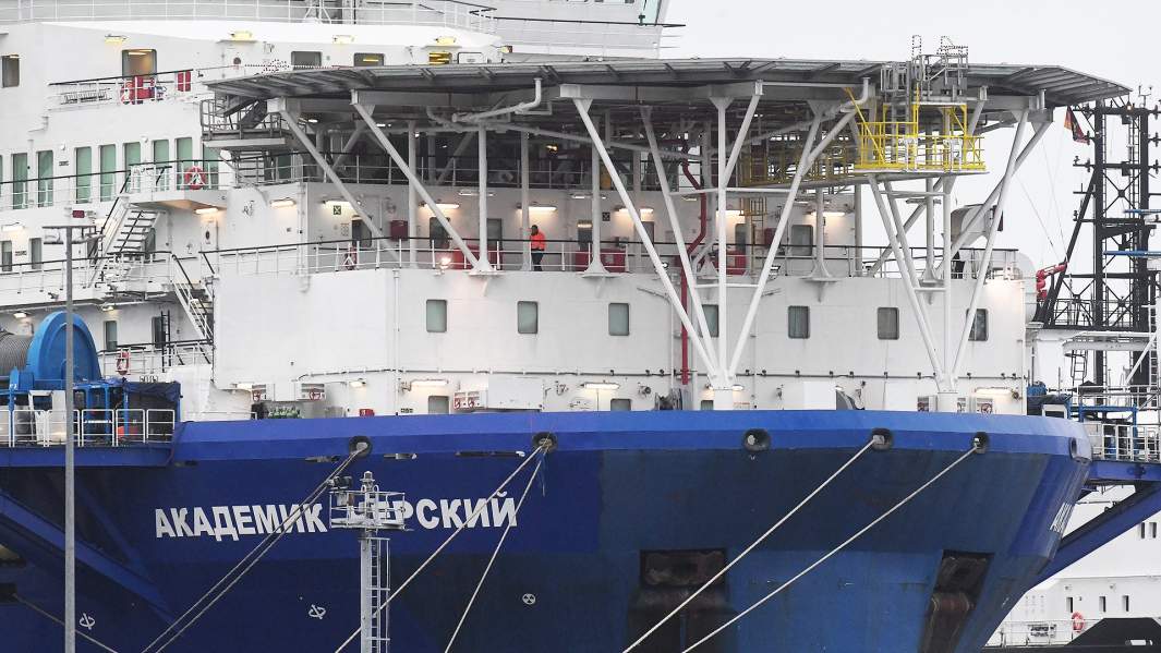Трубоукладочное судно «Академик Черский»