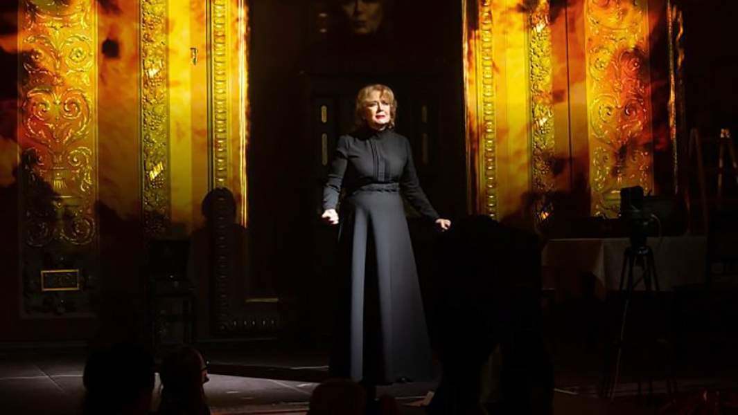 Спектакль «Толстого нет»