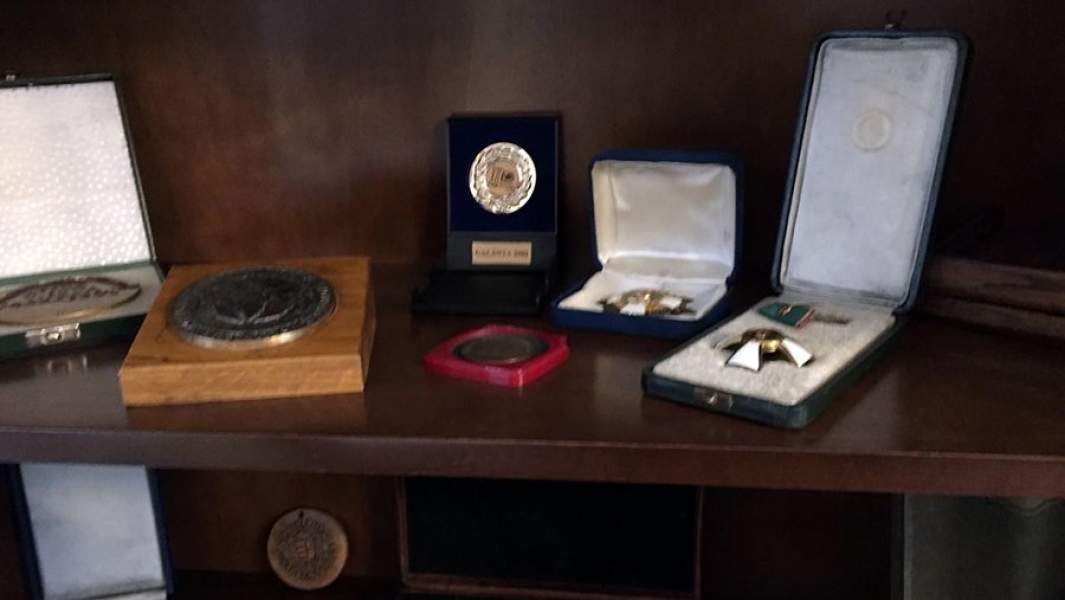 Награды Венгрии, найденные при обысках СБУ у этнических венгров в Закарпатской области