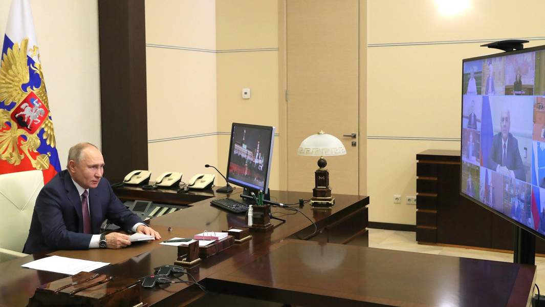 Совещание Владимира Путина с членами Правительства 