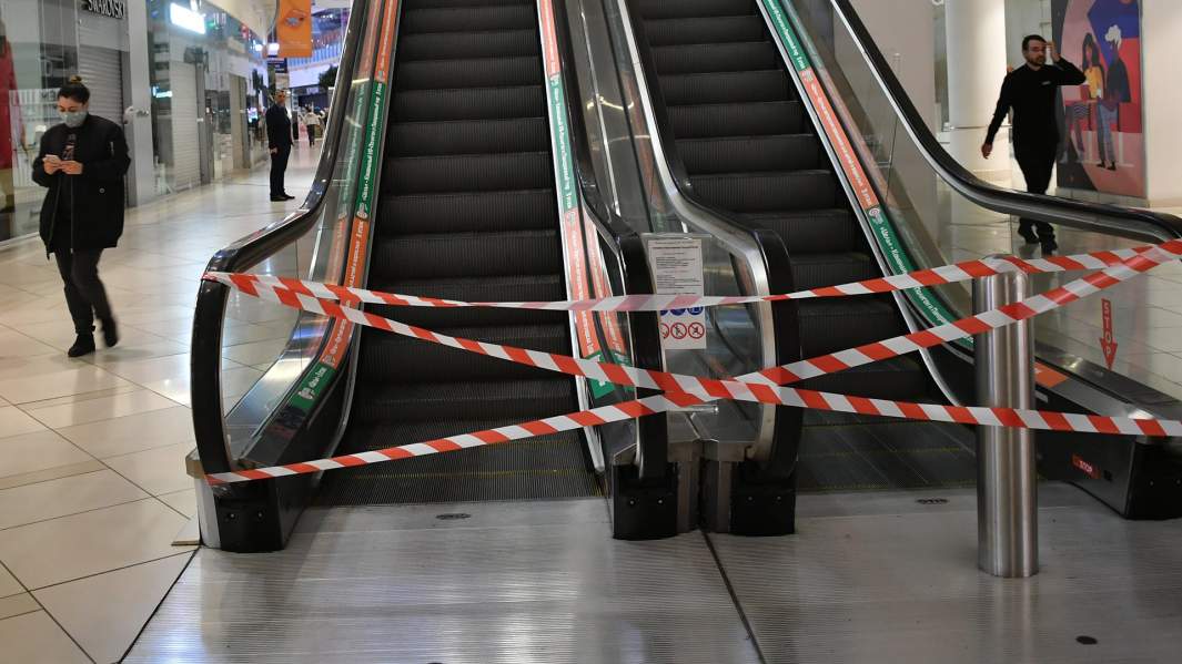 Ушли с молла: в российских ТЦ из-за кризиса закрылось 20% магазинов