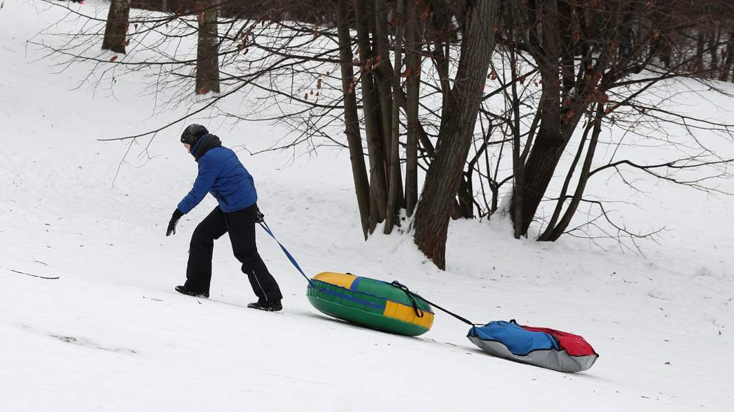 Вниз по наклонной: традиционная зимняя забава несет немалую опасность