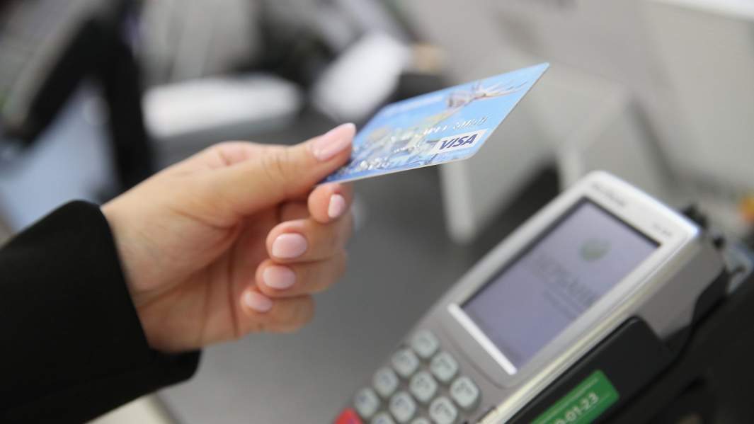 ЦБ будет эмитировать цифровые рубли самостоятельно