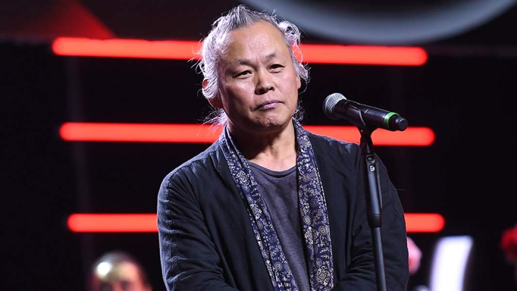 Режиссер Ким Ки Дук на торжественной церемонии открытия 41-го Московского Международного кинофестиваля. 2019 год