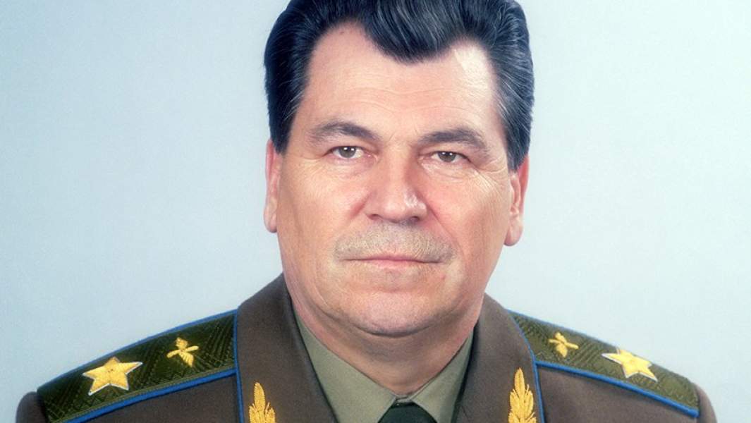Последний министр обороны СССР маршал авиации Евгений Шапошников