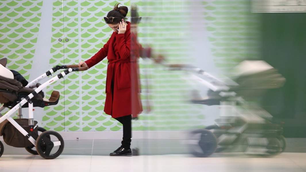 женщина с коляской