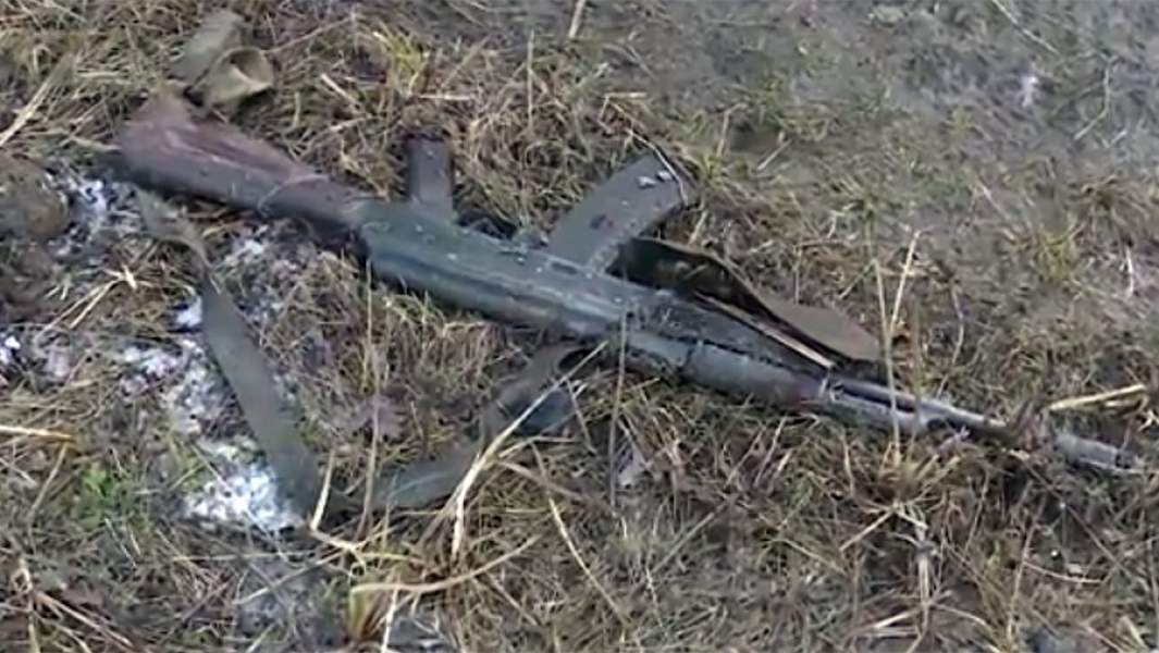 Автомат одного из убитых боевиков