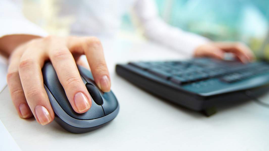 рука компьютер