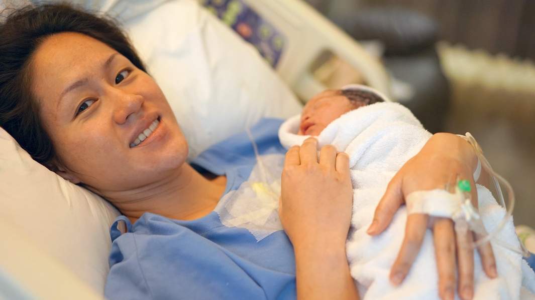 роды ребенок мать корея