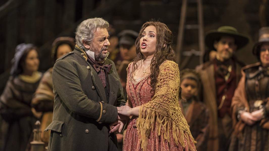 Пласидо Доминго и Соня Йончева в опере Верди «Луиза Миллер»