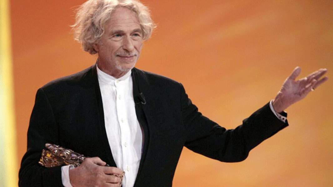 Пьер Ришар получает премию Сезар