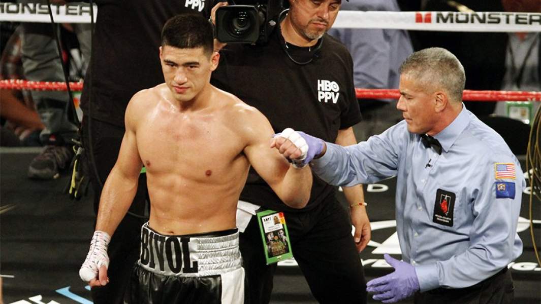 победитель