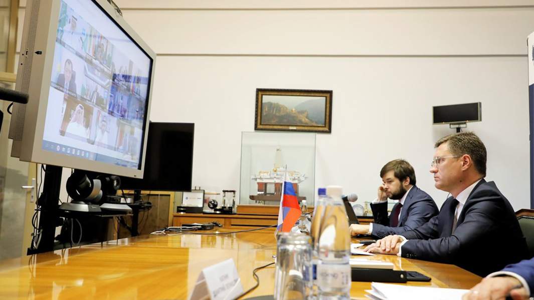 Министр энергетики РФ Александр Новак принимает участие в заседании министерского мониторингового комитета ОПЕК+ в он-лайн режиме