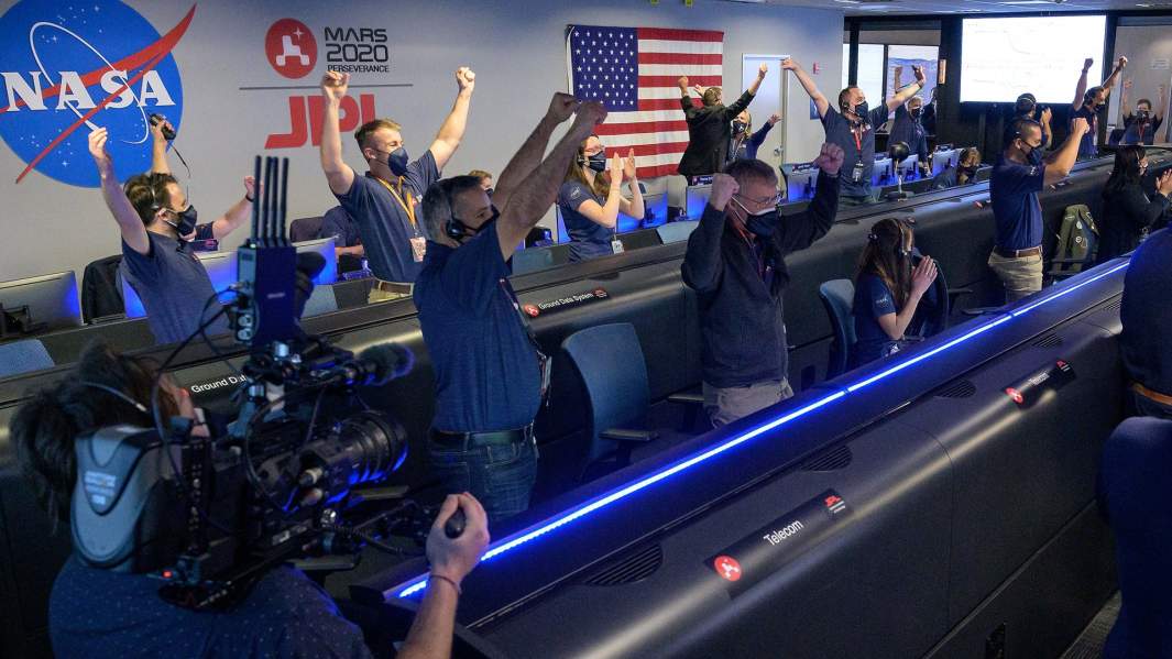 Специалисты NASA после удачной посадки Perseverance на поверхность Марса