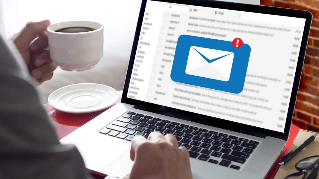 почта на ноутбуке