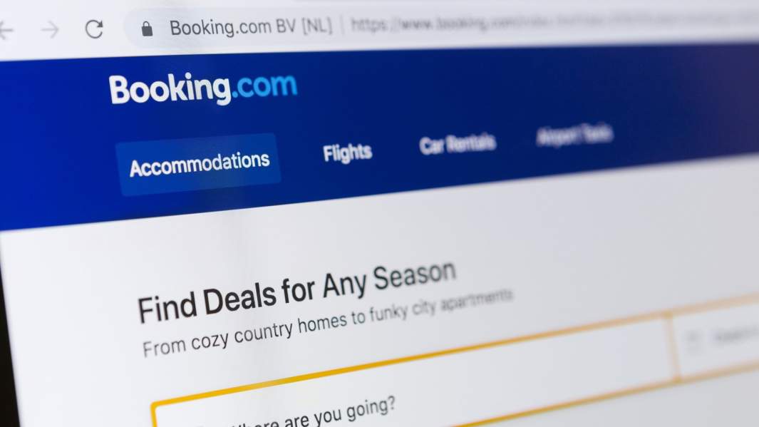 сайт Booking.com