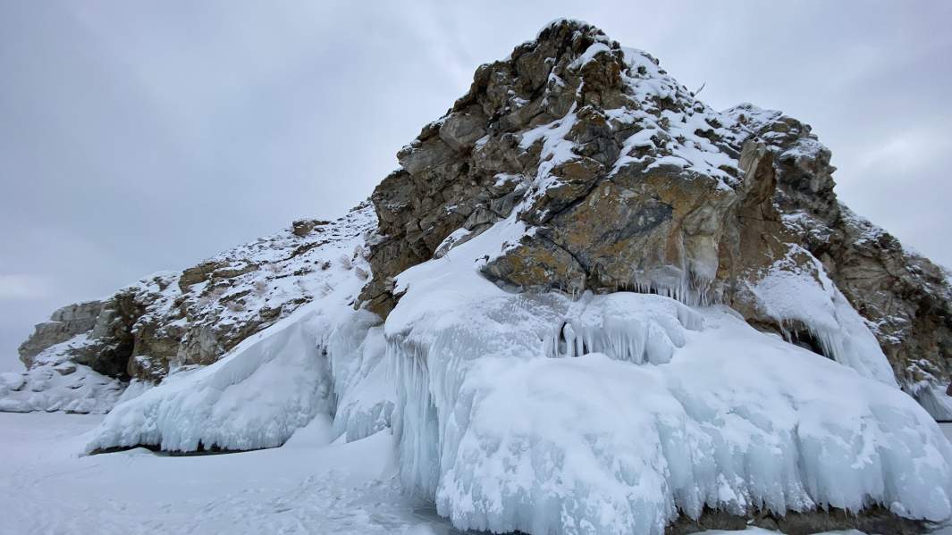 Место под солнцем: что предлагает туристам зимний Байкал