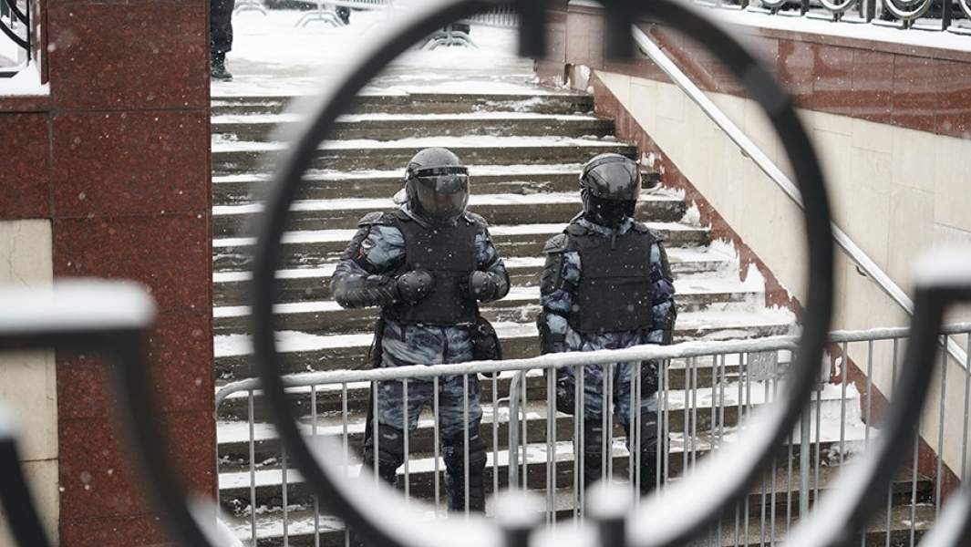 сотрудники полиции 