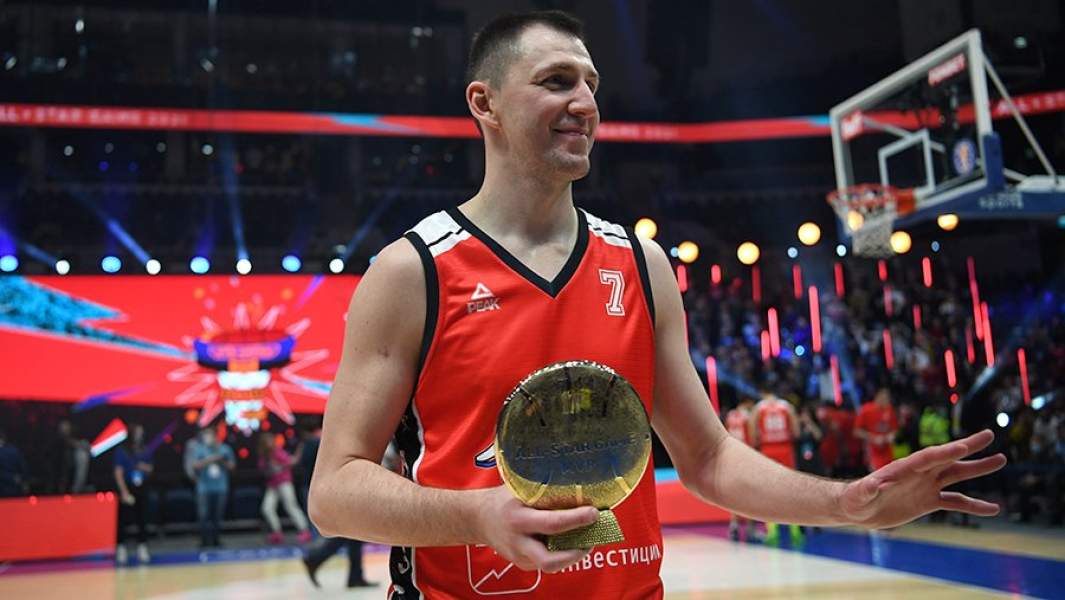 Игрок команды «Звезды России» Виталий Фридзон после матча всех звезд Единой Лиги ВТБ 2021