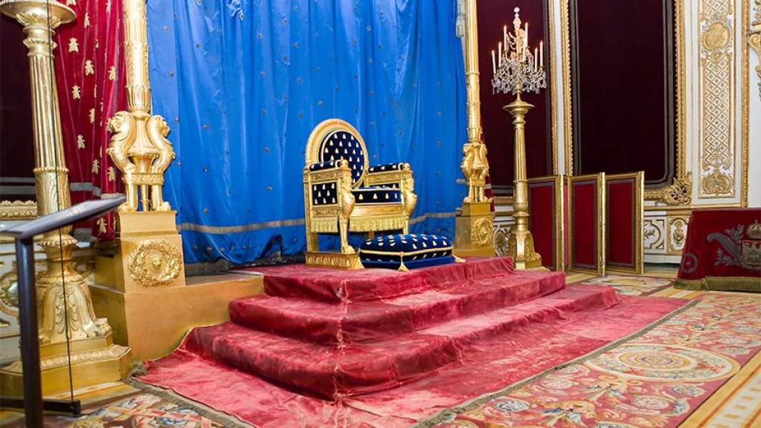 В Замке Фонтенбло