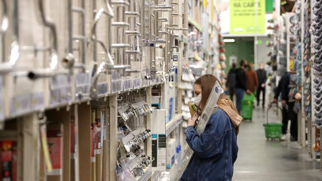 Вирусный ремонт: 8% россиян на удаленке капитально обновили жилье