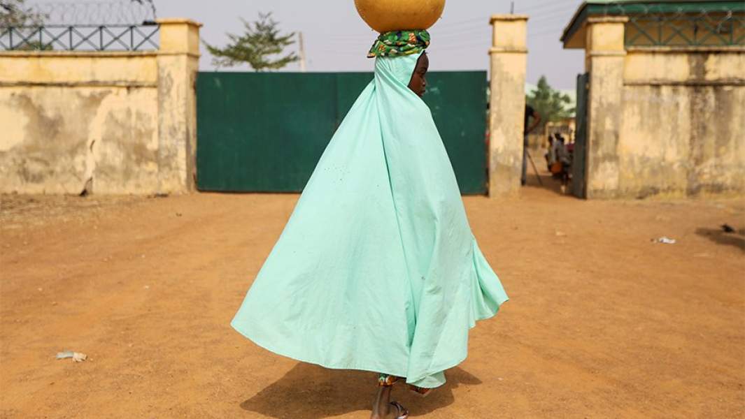 около школы