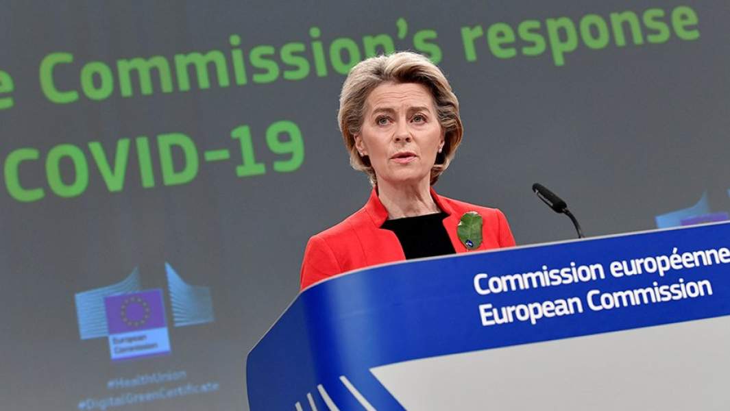 Глава Еврокомиссии Урсула фон дер Ляйен на пресс-конференции по итогам обсуждения введения цифровых сертификатов вакцинации