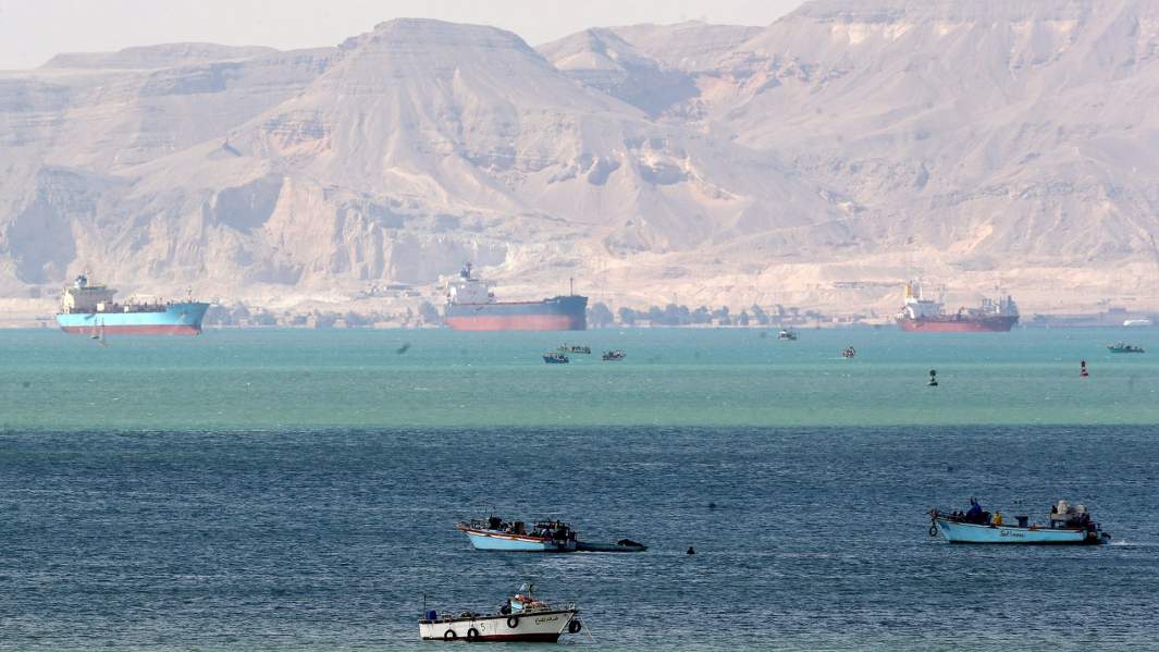 Корабли у входа в Суэцкий канал