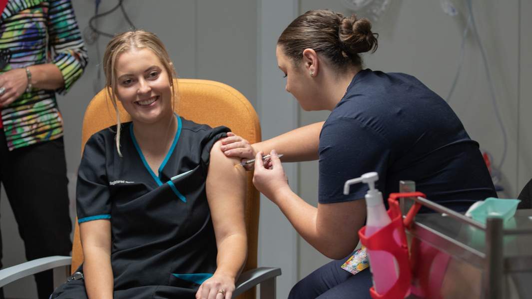 Начало вакцинации в Канберре