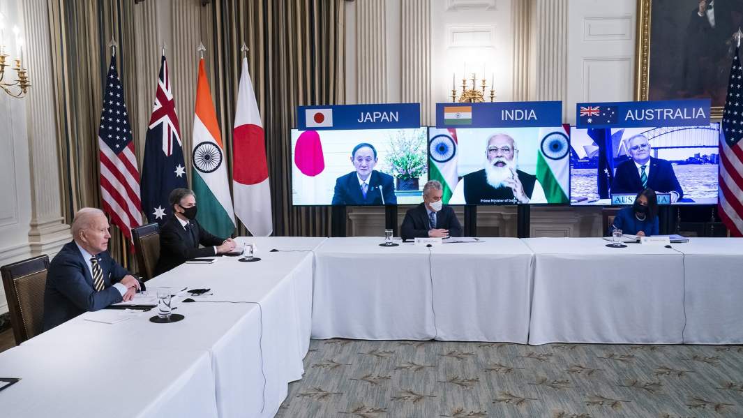 Президент США Джо Байден, премьер-министр Японии Есихидэ Суга, премьер-министр Индии Нерандра Моди и премьер-министр Австралии во время саммита