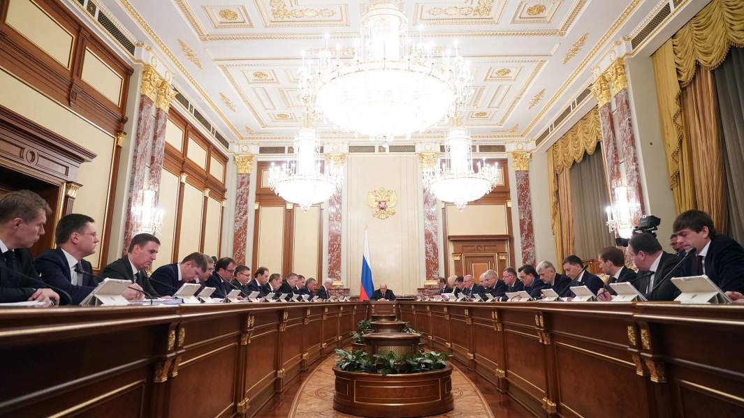 Численность госаппарата уменьшилась почти на 10%