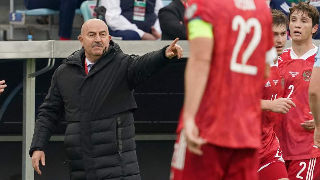 Главный тренер сборной России Станислав Черчесов