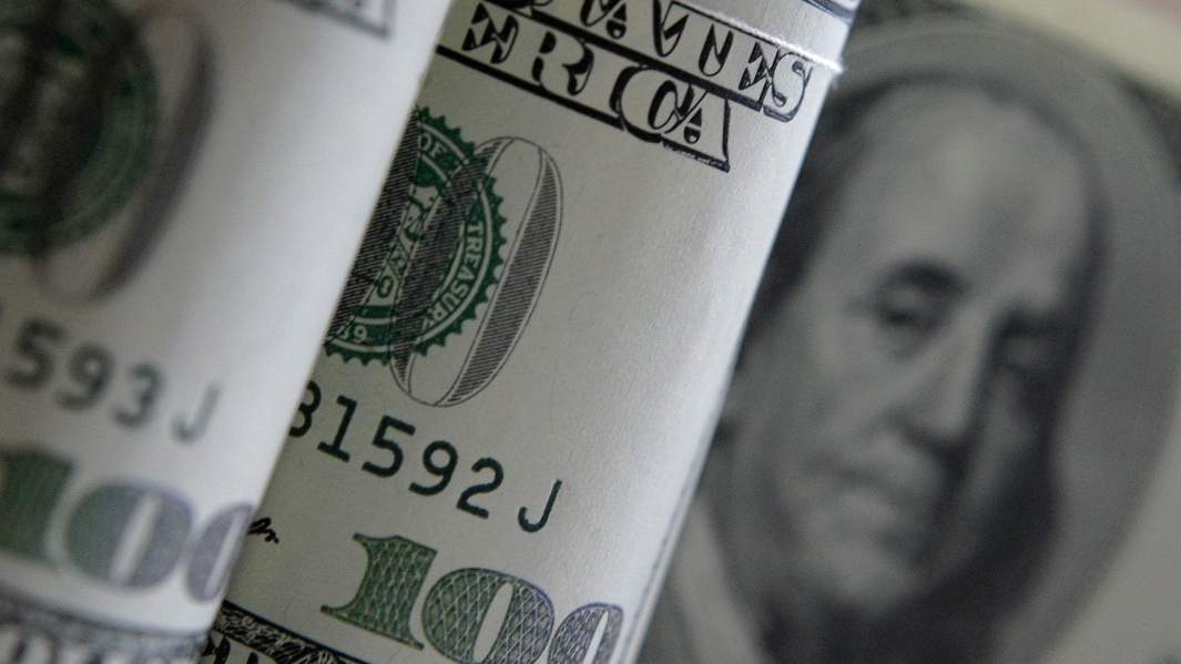 деньги доллары