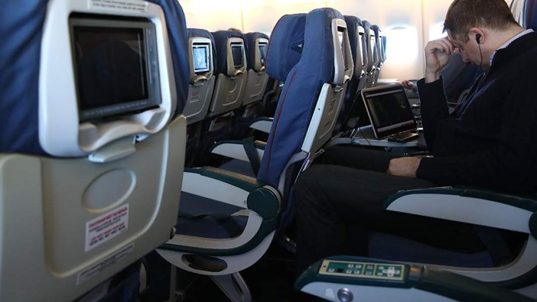 Пассажир самолета