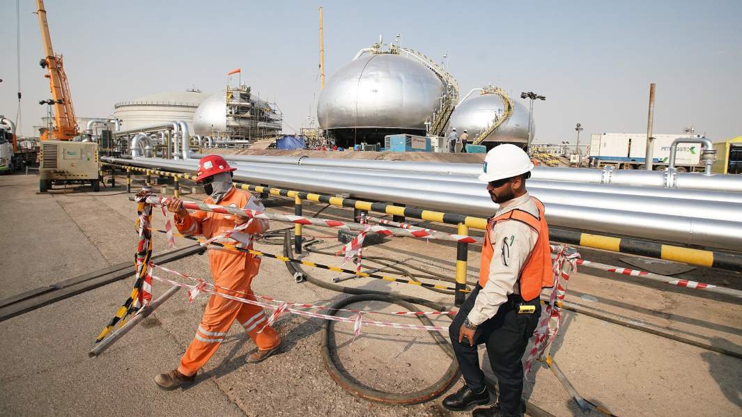 Восстановительные работы на НПЗ Saudi Aramco