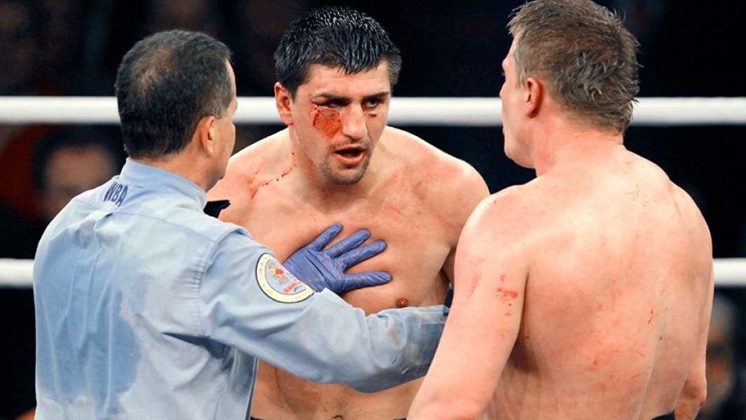 Немец Марко Хук и россиянин Александр Поветкин (слева направо)