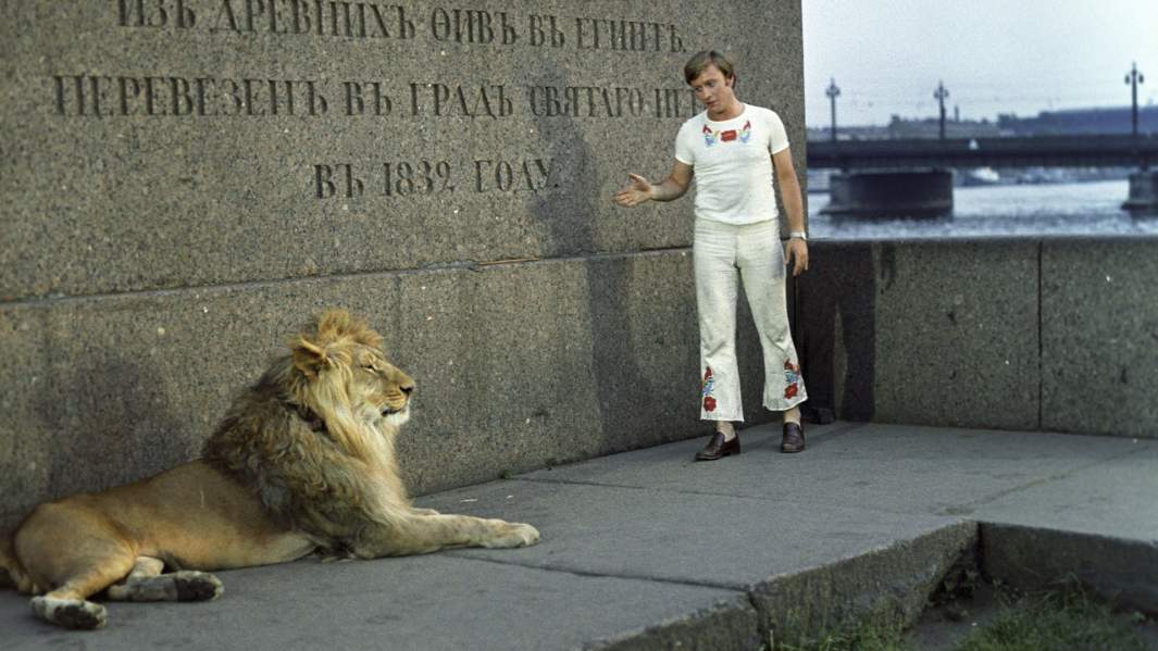 Кадр из фильма "Невероятные приключения итальянцев в России".