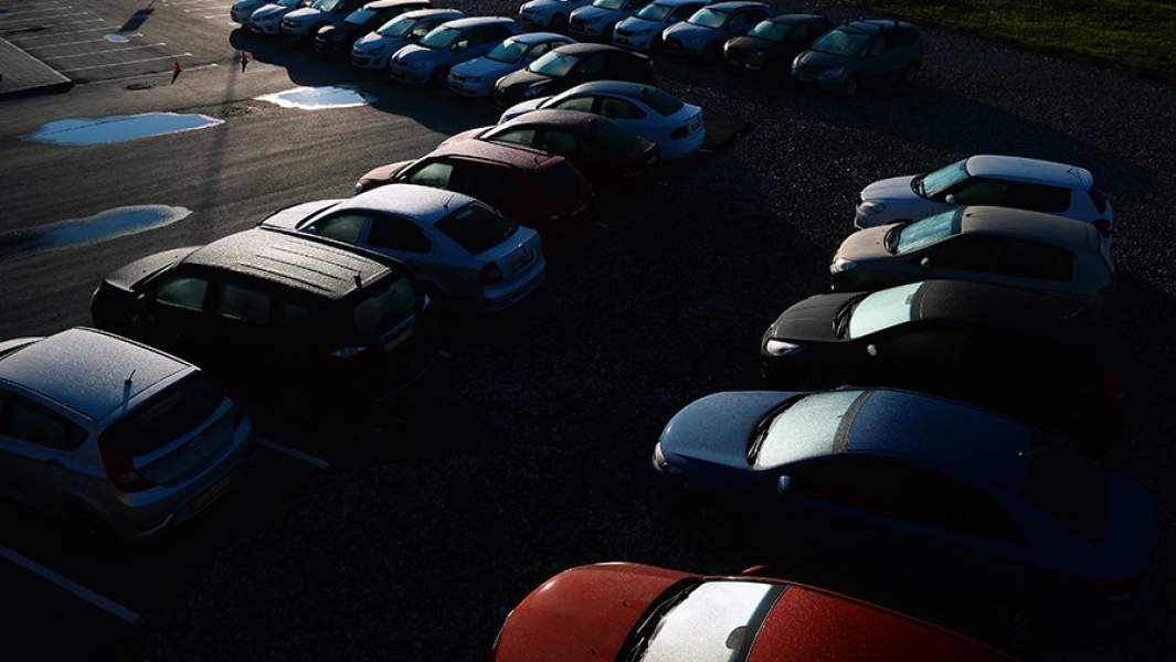 автомобили парковка 