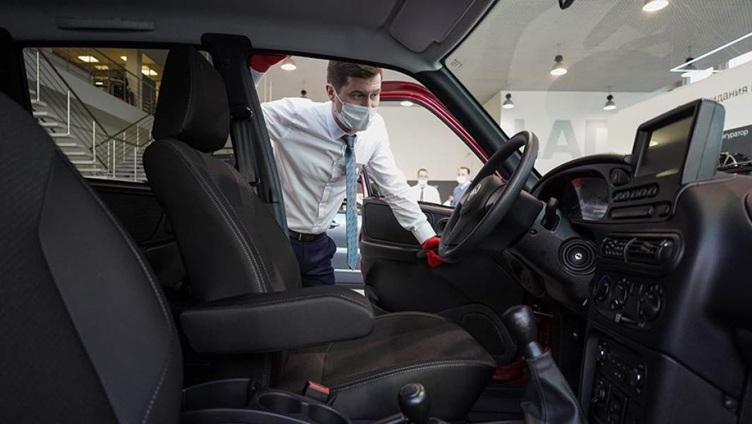 В салоне нового автомобиля LADA Niva