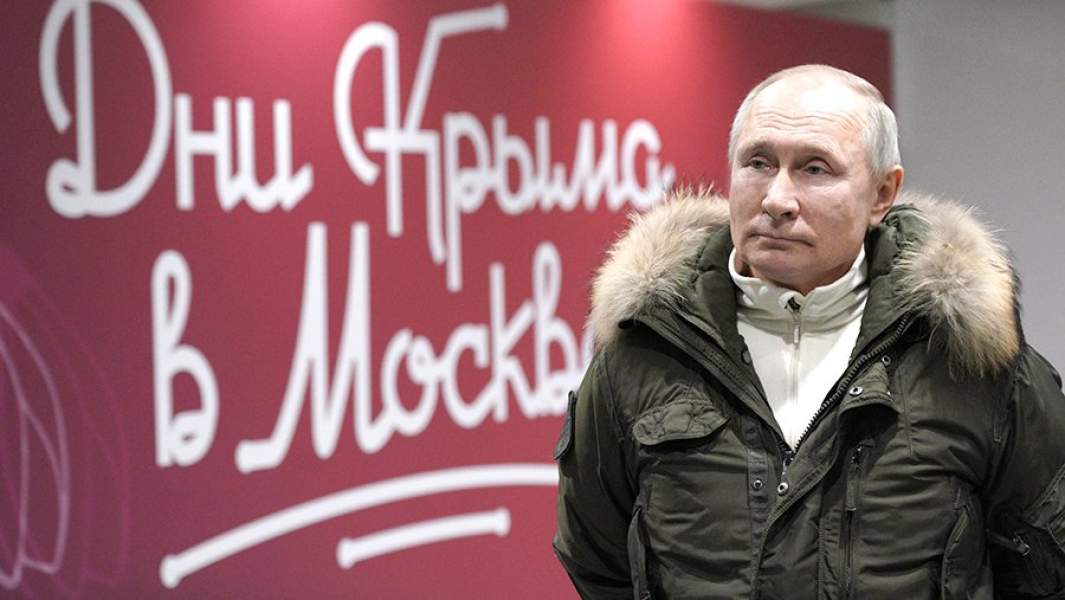 Президент РФ Владимир Путин на концерте в Лужниках в честь воссоединения Крыма и России