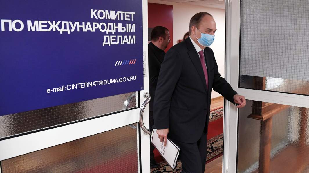 Анатолий Антонов